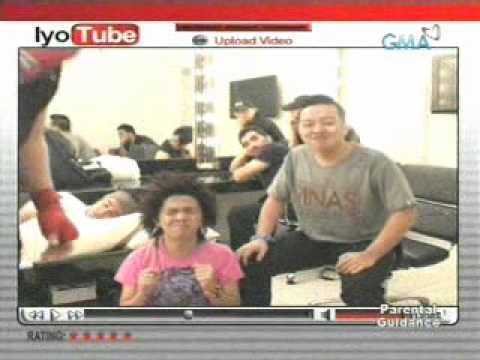 MOYMOY PALABOY & ROADFILL "No One Else Comes Close" feat. Wendell Ramos - Feb. 25, 2011