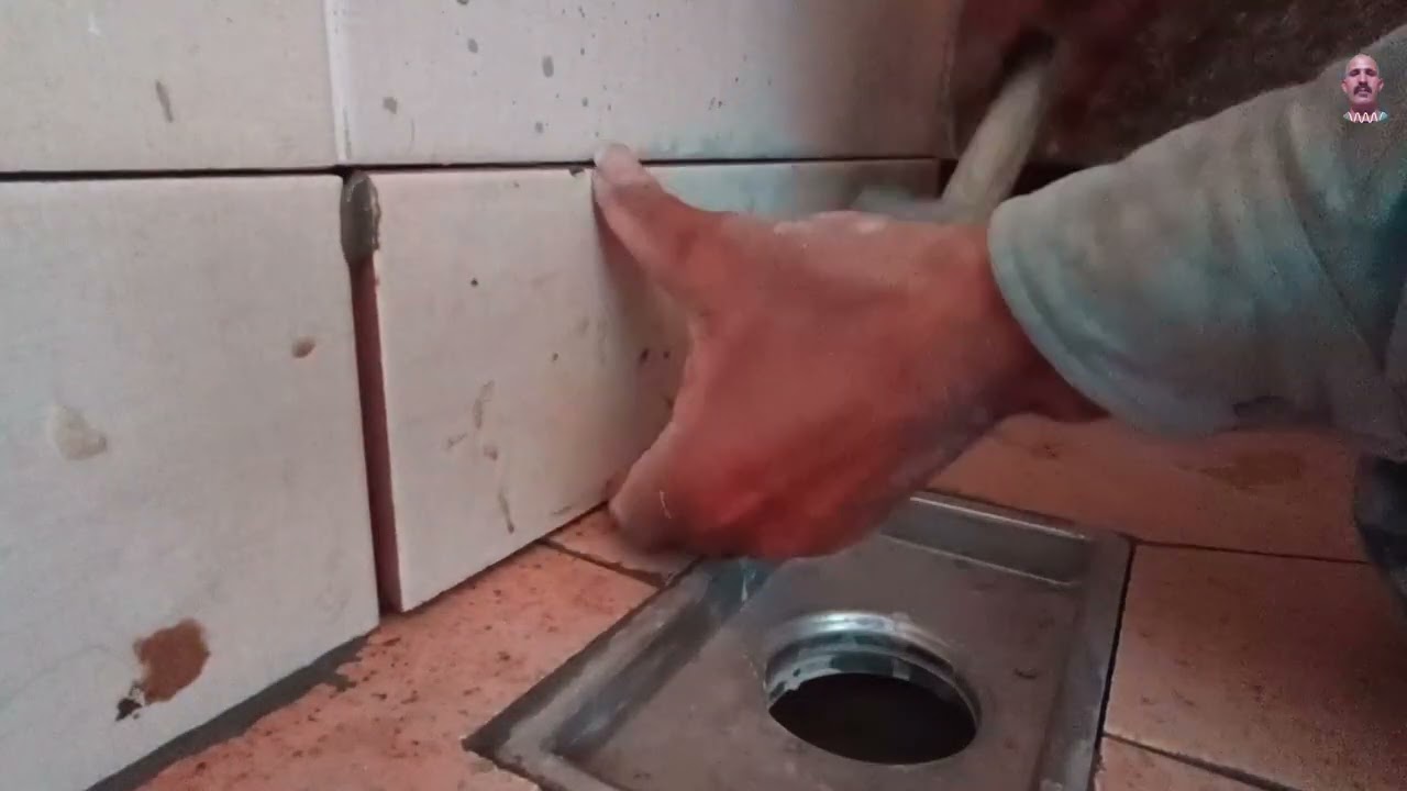 Укладка керамической плитки на стену в ванной | Пошаговое руководство