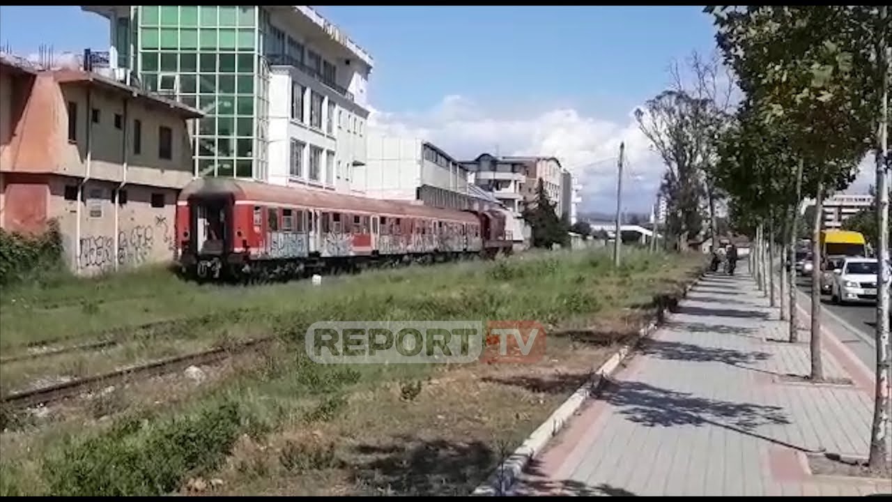 shqiptare meaning Po ecte në shina/ 35-vjeçarja përplaset nga treni në Durrës, rëndë në spital