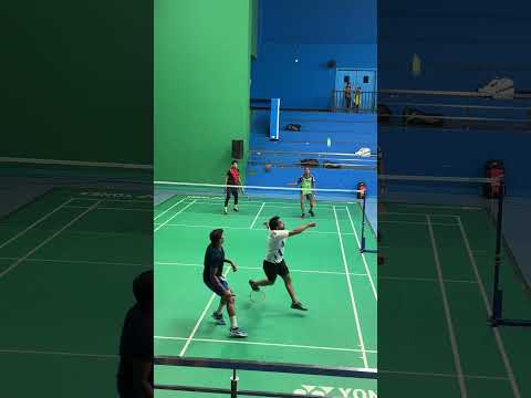 Great Diving Effort,but lost the point😳😍❤️🔥🔥#badminton #badmintonlovers #sports #diving #shorts