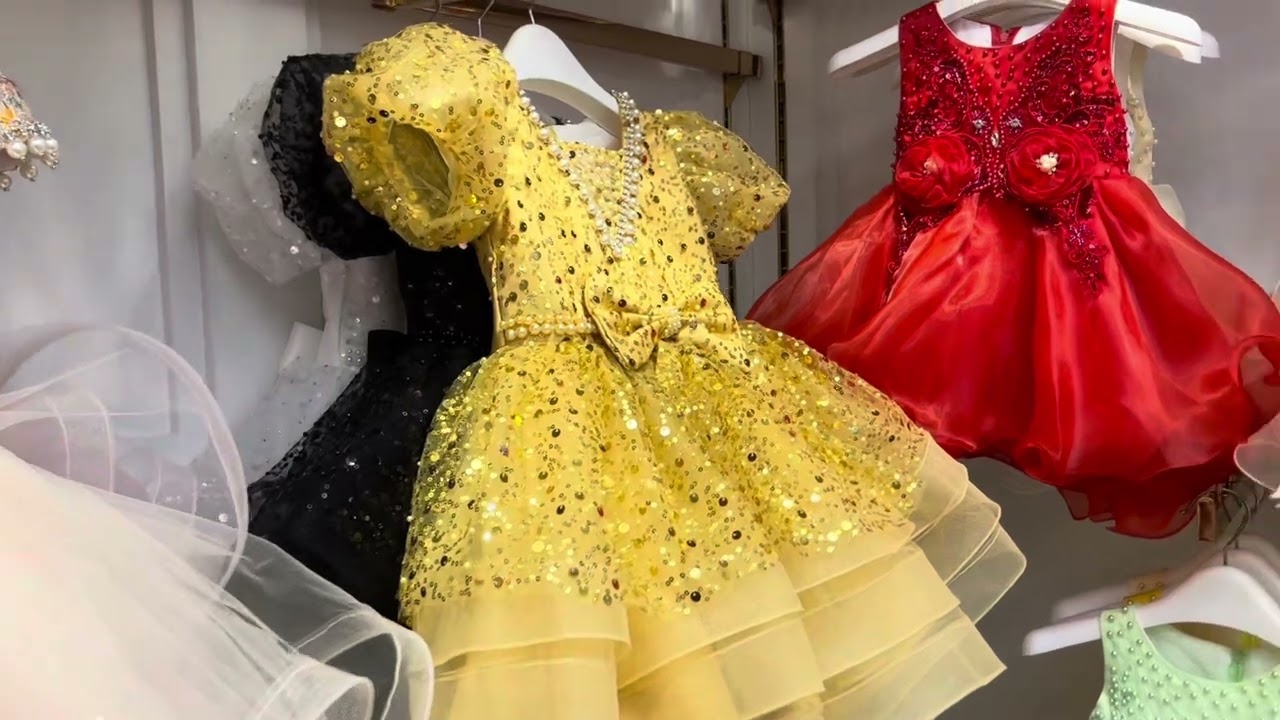 LE GRAND MARCHÉ D’HABILLEMENT POUR ENFANTS À GUANGZHOU CHINE