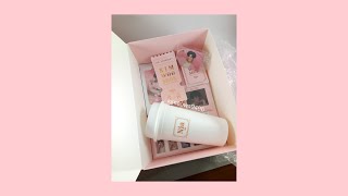 Unboxing 1st  Fanship (Nia 니아) Kim Woo Seok 김우석