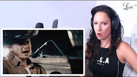 Vocal Coach Reacts - COLTER WALL - The Devil Wears...