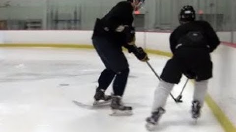 IPH Hockey Skill Tip: Playing a 1-on-1