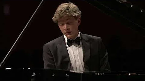 Jan Lisiecki Plays Chopin Ballade no.1 in G minor,...