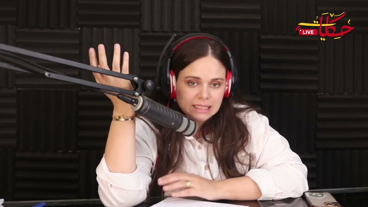 حماتي عرضت عليه نفسها وقالتلي سيب بنتي وتعالي نكتب ورقتين ولما فكرت لقيت نفسي عايز اعمل معاها🤭🤭