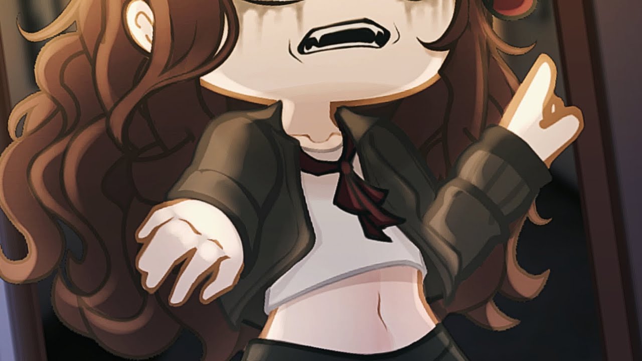she's back 😨 - YouTube