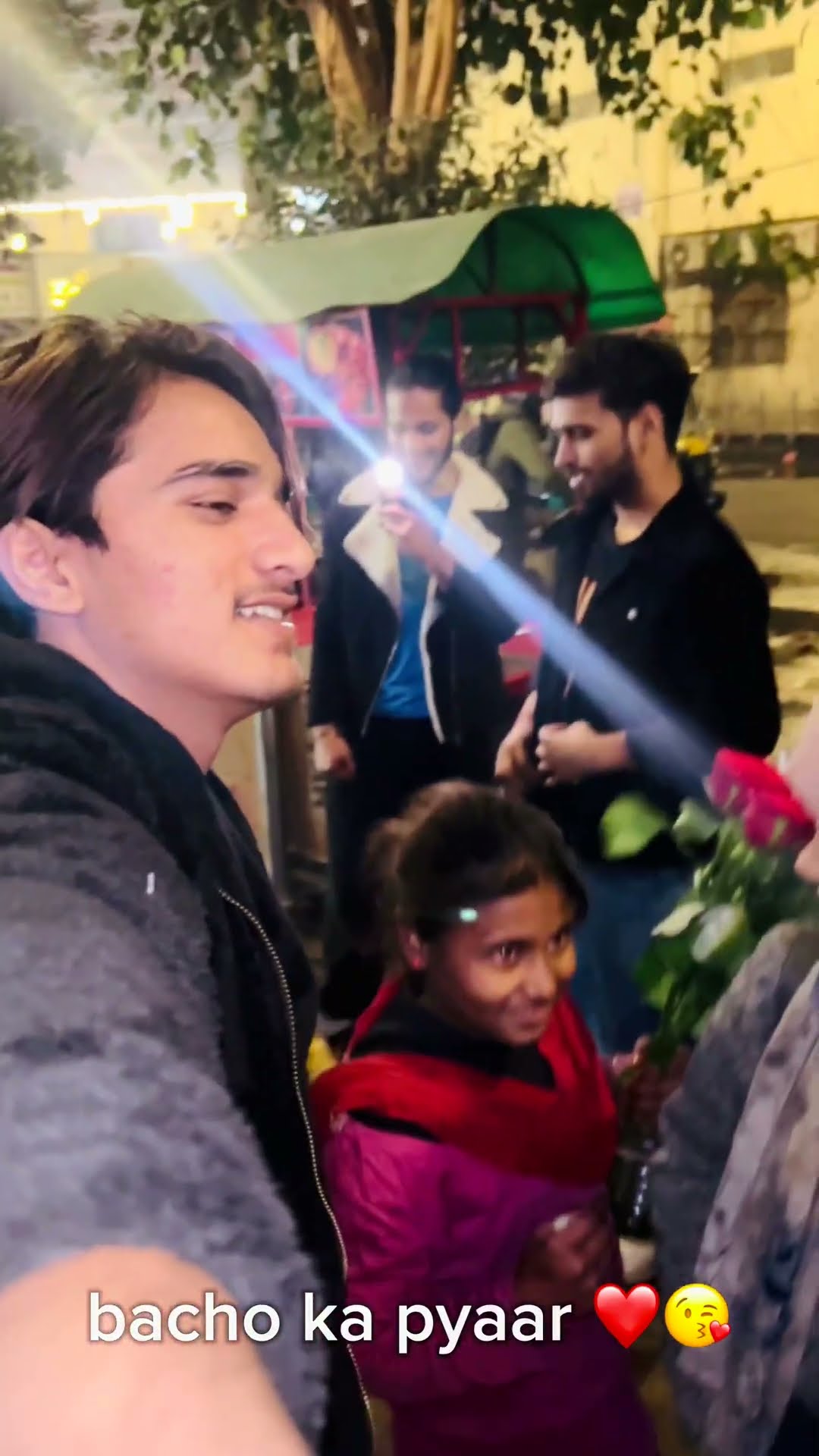 bacho ka pyaar ❤️like gays ? #suhailabbasi500 #love bache ?#yutubeshort #viralvideo #sameerabbasi