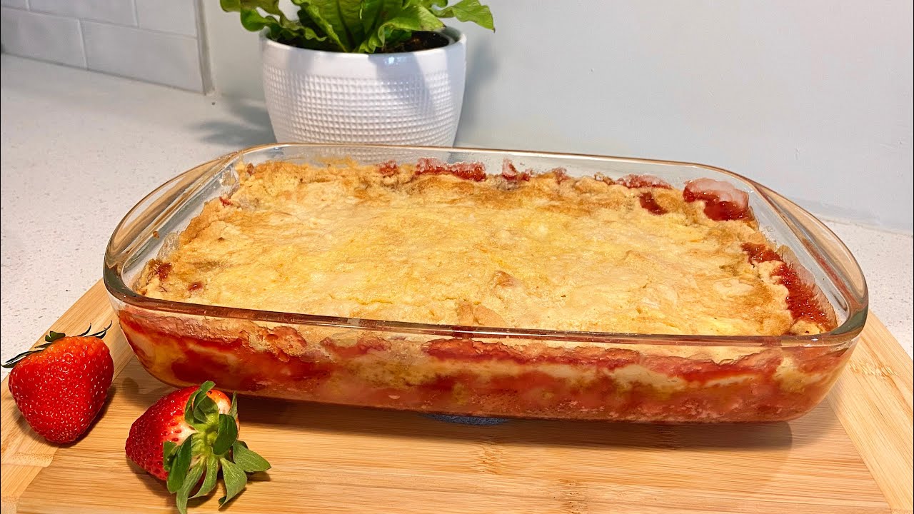 STRAWBERRY CHEESECAKE DUMP CAKE: Fresh Summer Dessert Recipe