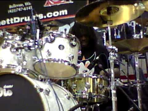 Thomas Pridgen Solo - Woodstick Big Beat 2010