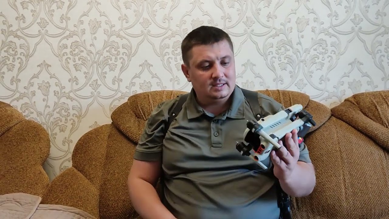 ВОТ ЧЕМ ПОЛЬЗУЕТСЯ, НАШ ВРАГ.. ВРАЖЕСКИЙ БЕСПИЛОТНИК... БУДЕТ РАБОТАТЬ ...