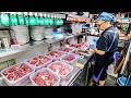 【肉の大量仕込み】開店前から10kgの豚足を仕込む！創業45年の人気焼肉店の一日に密着