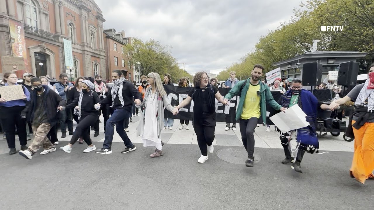 Jewish Block Arrests as Thousands Jews Block White House to Stop