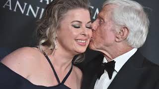 96 year old Dick Van Dyke dances in Valentine’s Day video with his wife