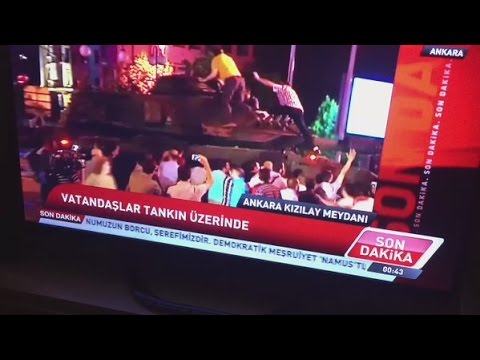 თურქული ტანკი დემონსტრანტების წინააღმდეგ 15/7/2016