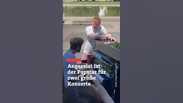 Thumbnail of Ed Sheeran gibt spontanes Konzert in Stuttgart