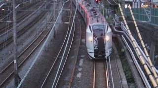 上り12(6+6)両編成特急成田エクスプレス47号成田空港行きE259系2047M+E259系が走行!【JR横浜駅〜JR東神奈川駅間の青木橋】