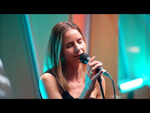 Nela Pocisková - Dnes je to o mne