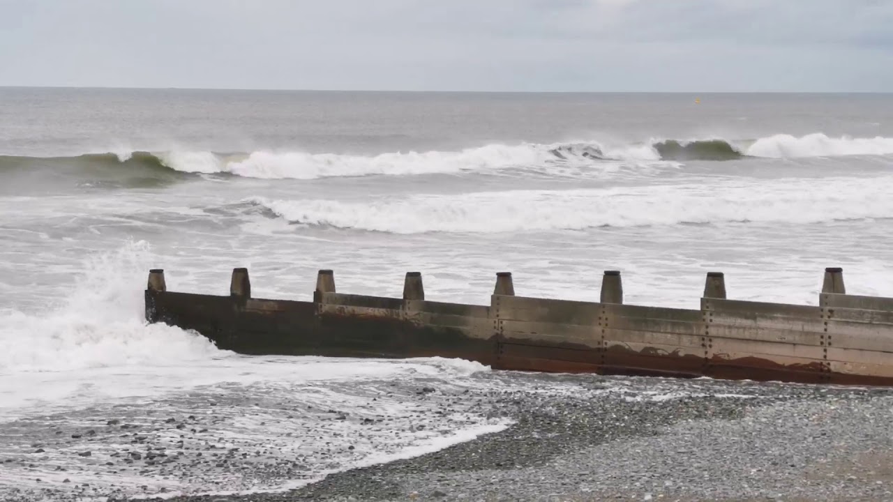 The beach and sea at Tywyn Wales💙💙🌊🌊 - YouTube
