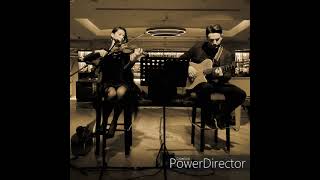 Siyah Şapkalı Kadın \