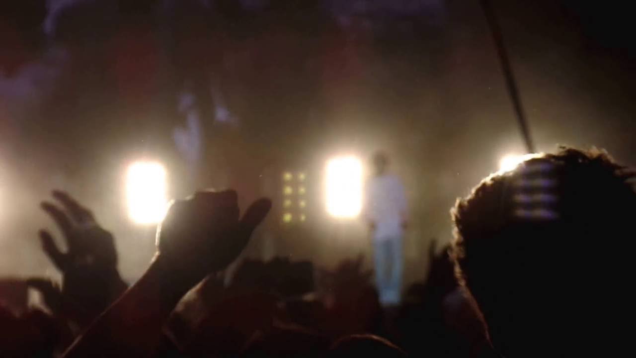 Kendrick Lamar - Alright (CLIP) (Live 2016) - YouTube