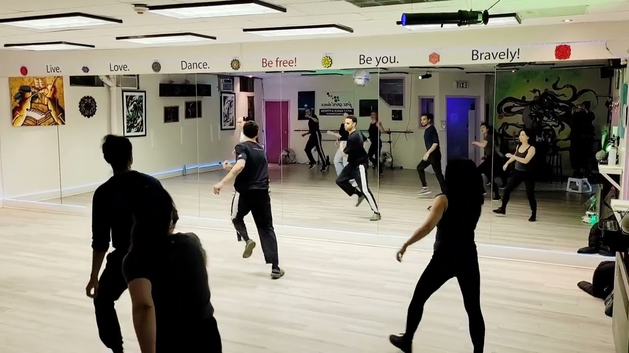 House Dance Beginner at Free Spirit Dance