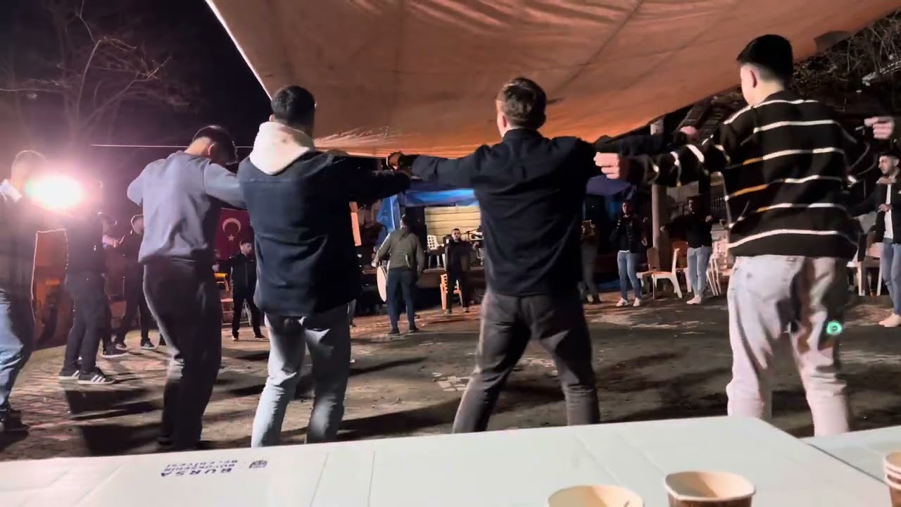 Oydas gençlerin Akalan köyündeki muhteşem oyunu