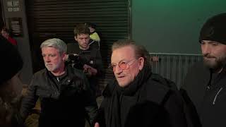 2022-11-21 Bono arriving at 3Olympia Theatre