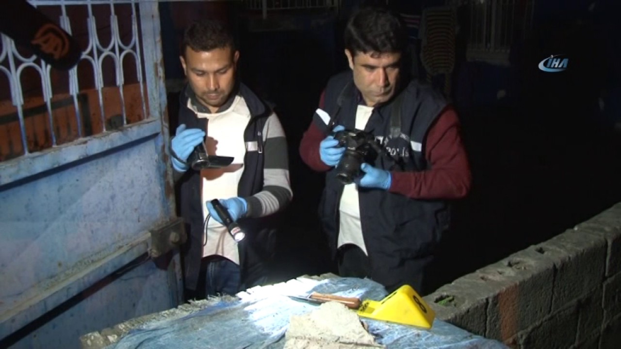 Ev Sahibi Kiracılarını Vurdu YouTube