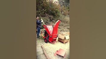 The latest innovation in reliable tree trunk shredder machines #shorts