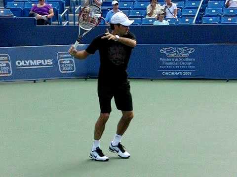 Roger Federer Forehand and Backhand in Slow Motion