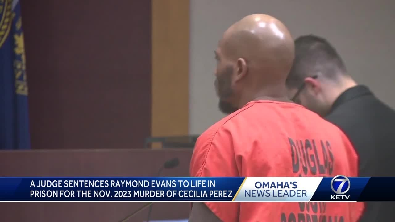 Man convicted of killing his girlfriend in Omaha sentenced to decades ...