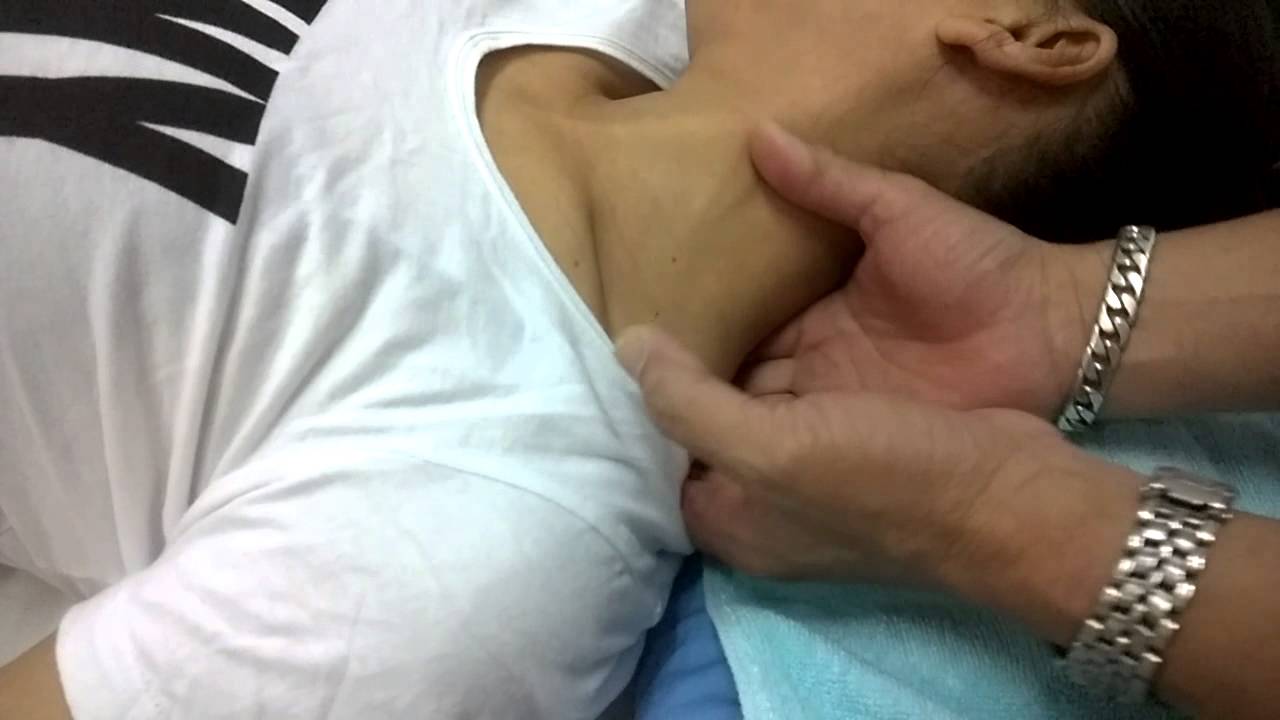 Thara Massage : นวดแก้อาการบ่าแข็งเป็นก้อน