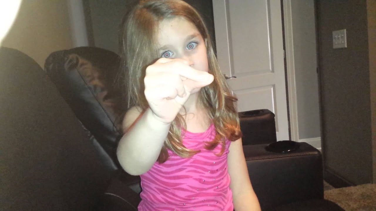 How to snap your fingers by Gracie YouTube