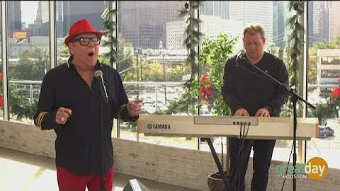 Bubba sings us into the holiday spirit