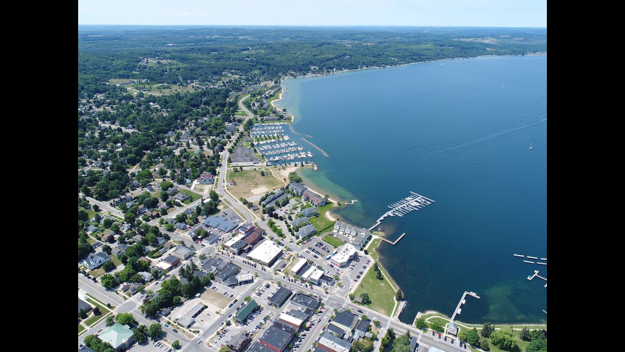 Northern Michigan Escapes Drone Tour of Boyne City