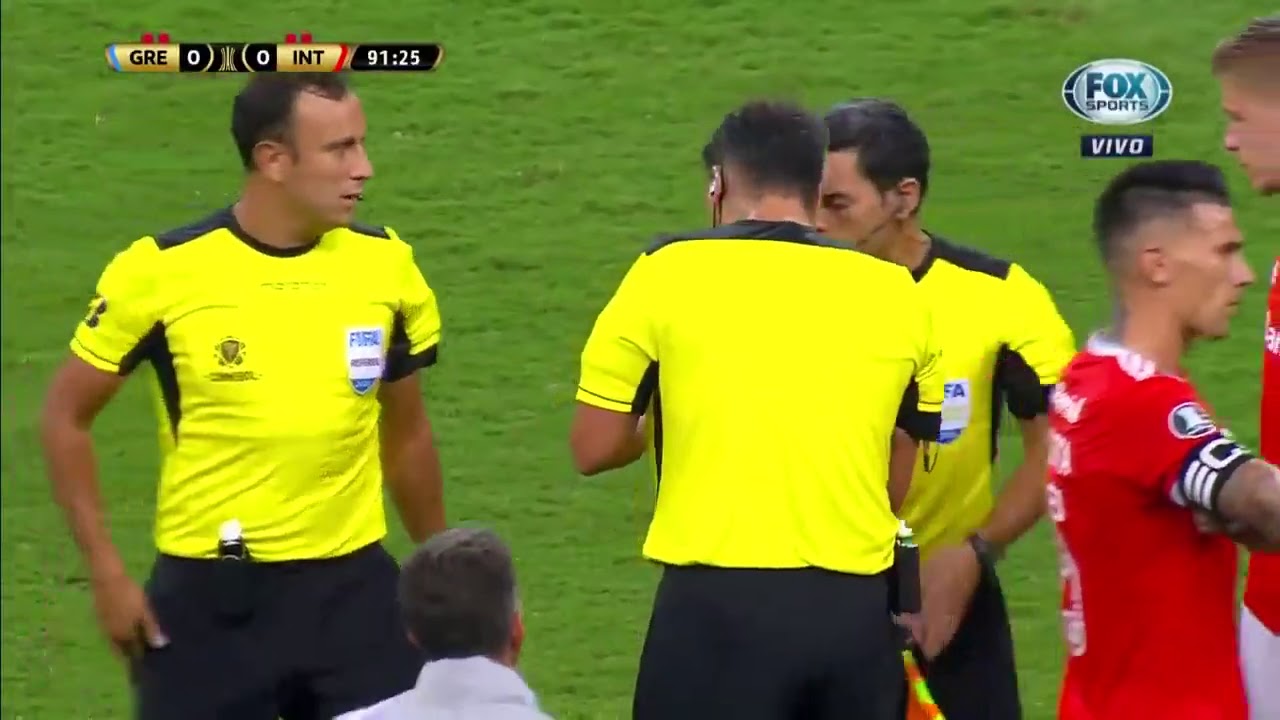 ¡Escandalosa pelea entre los jugadores de Gremio e Inter en la Copa CONMEBOL Libertadores!