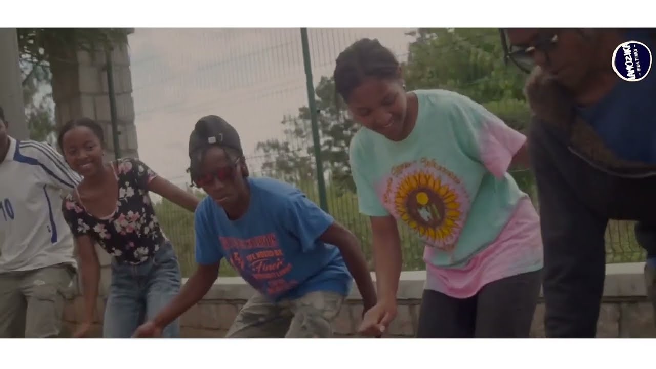 MANTA sy MIONGOTRA - AZA MISAHIRANA (Nouveauté Clip Gasy 2023)