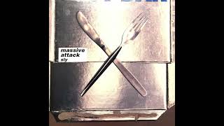 Massive Attack - Sly (Underdog Mix) [vinyl]