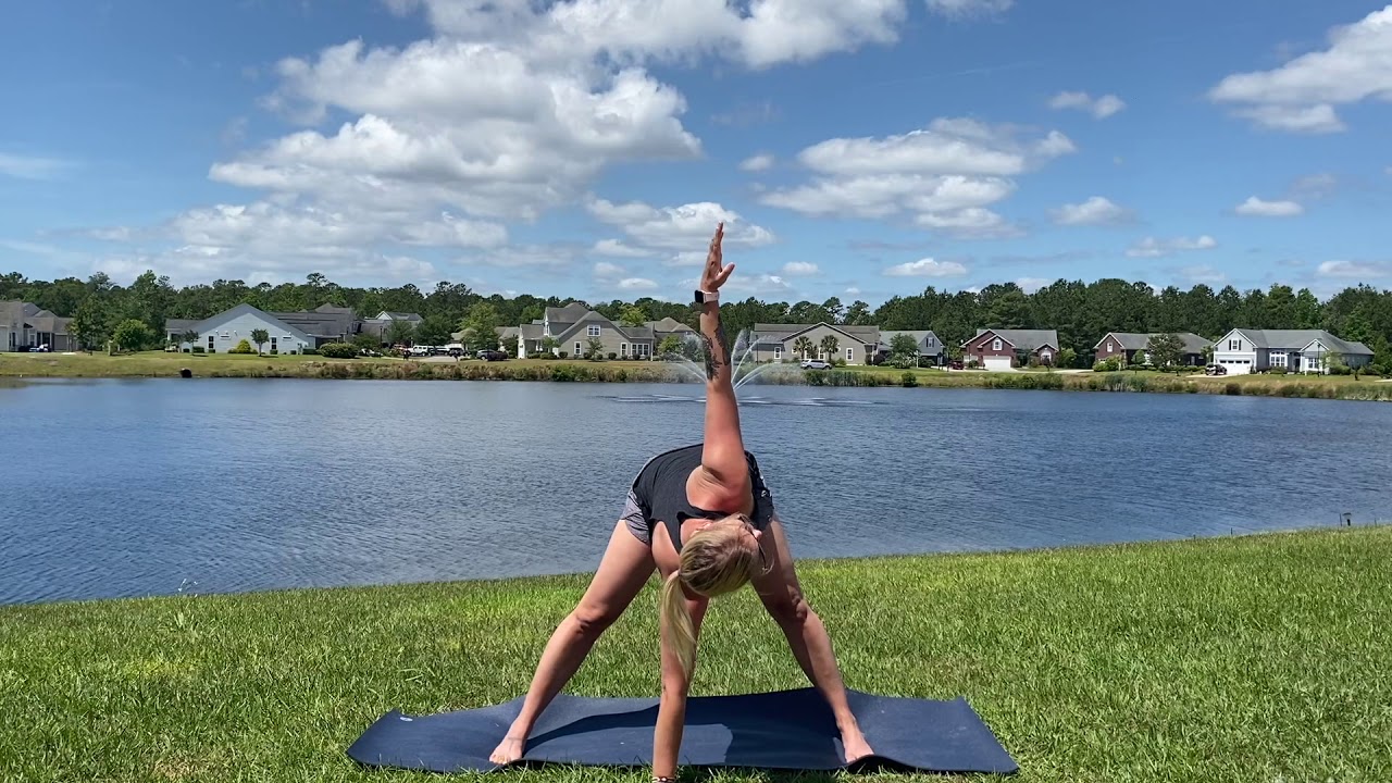 3 Ways to Straddle Split Twist