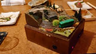 Baden谷九メンバー 超小型Zゲージレイアウト - YouTube