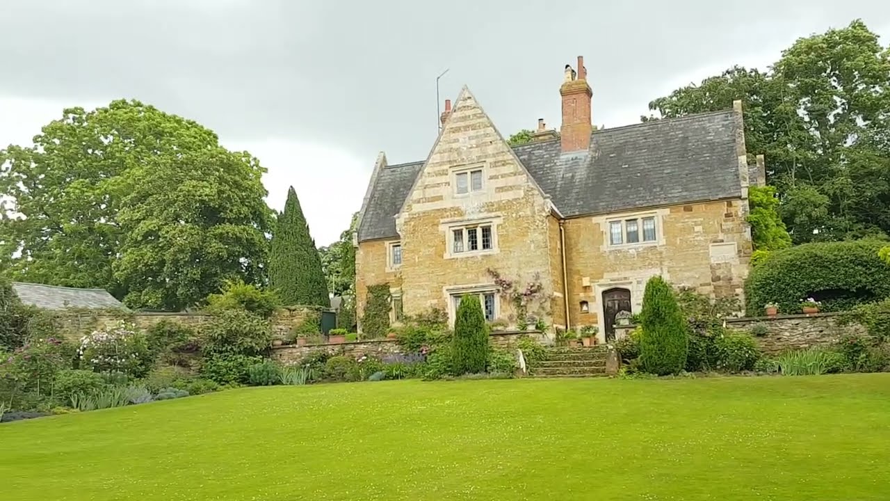 Angielski ogród za domem