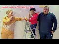 ميمة مليحةخانت زوجها معا تريسيان قصير القامة لأنه عاجز عن الأولاد ومتوقعاتش بلي زوجها 