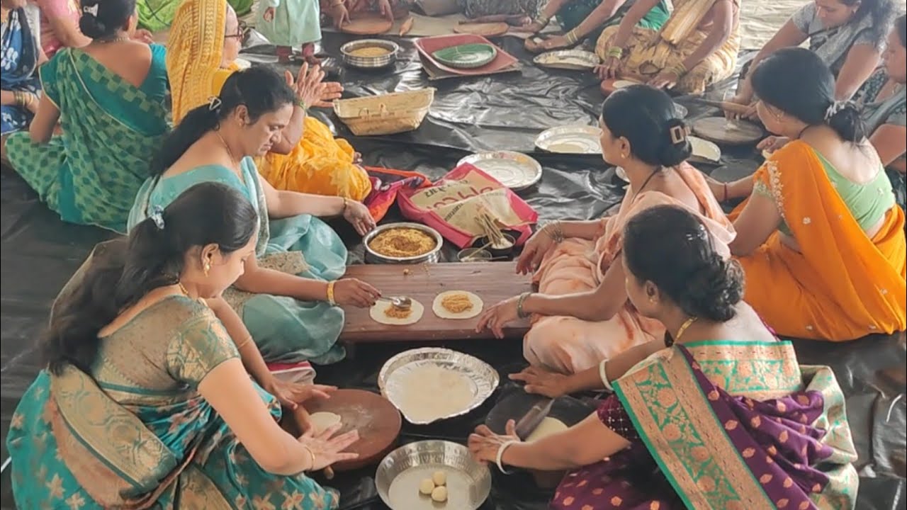 पारंपारिक पद्धतीने लग्नाची सुरुवात आज केल्या लग्नाच्या पुऱ्या 🤗