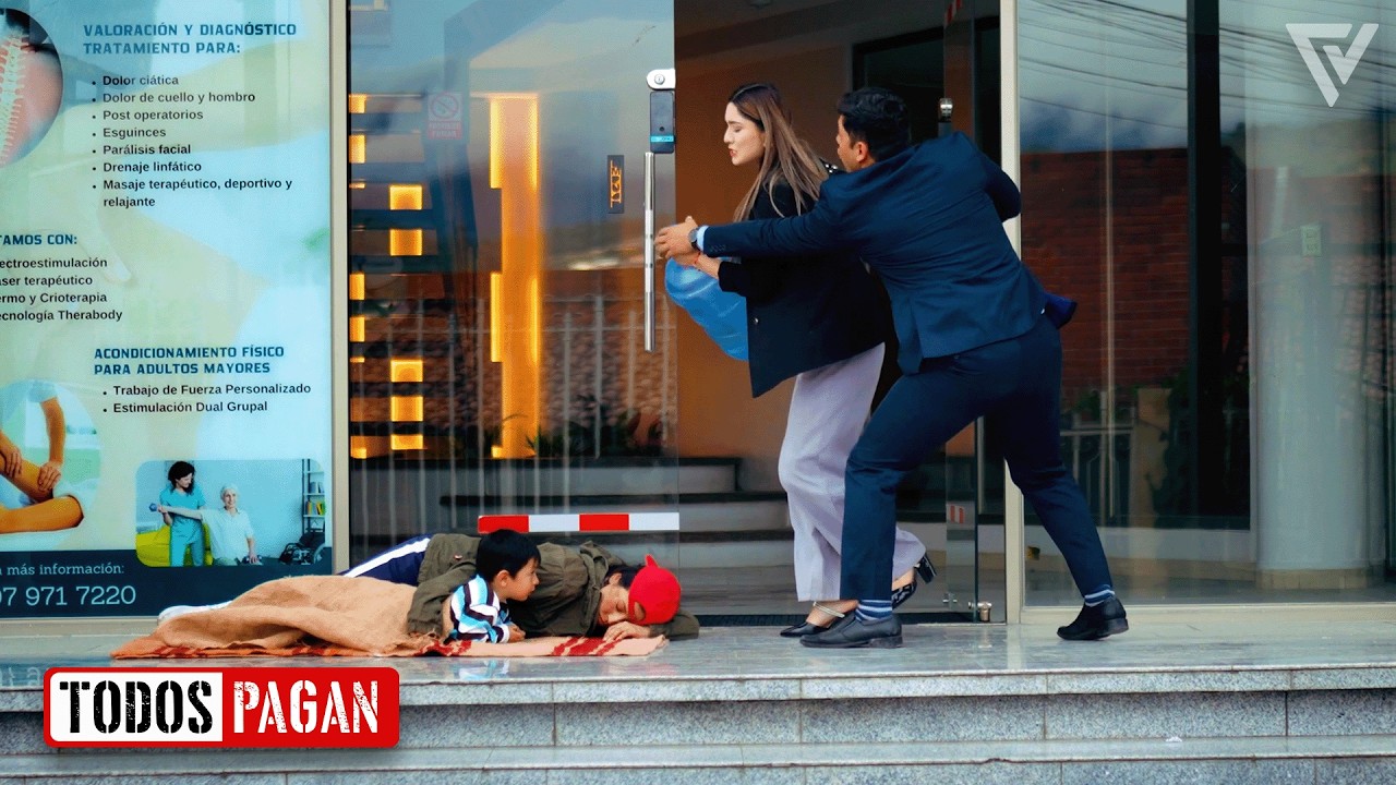 Empresaria millonaria humilló a una vagabunda sin saber que ella salvó a su hijo