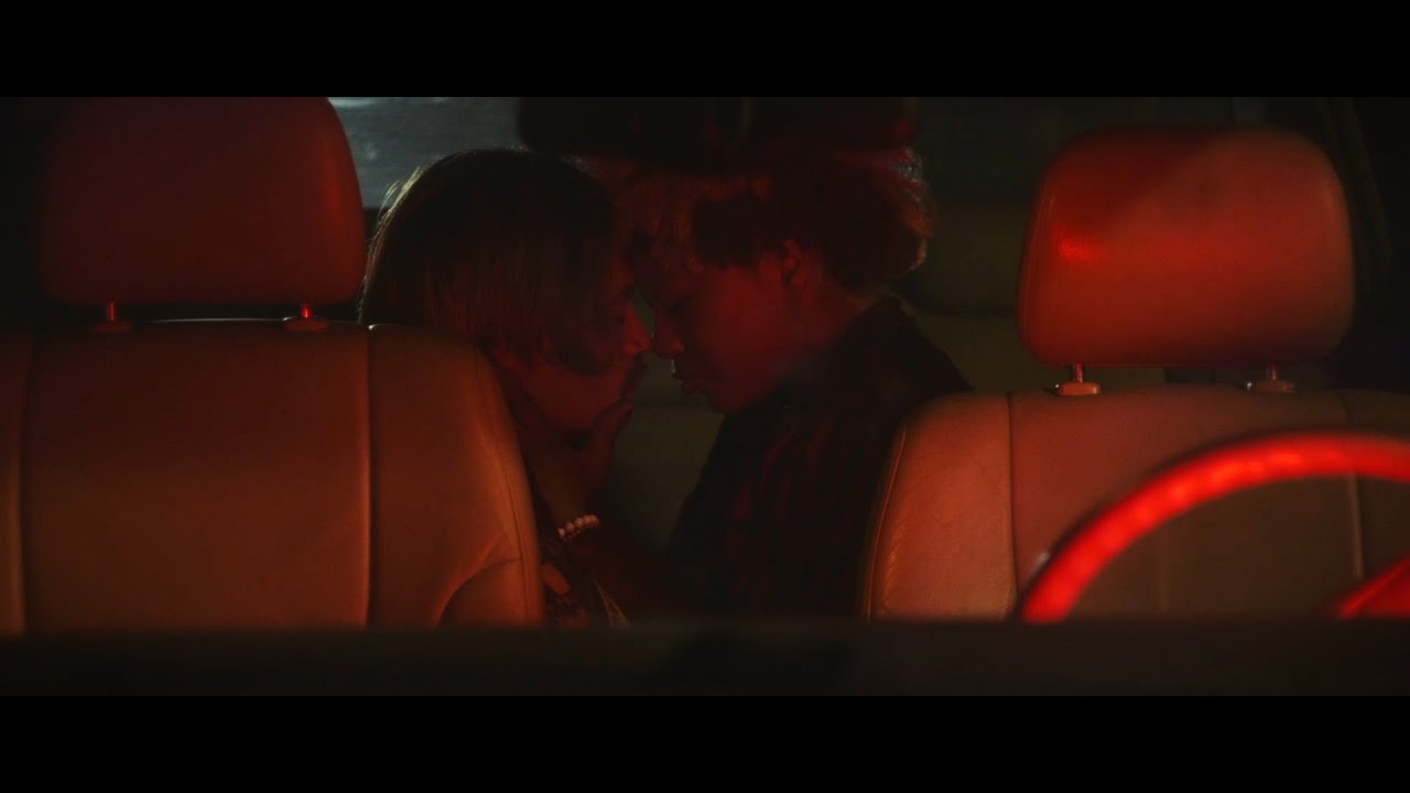 Calling Out To The Skyline (Director's Cut) - Manhattan Blockade