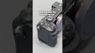This fixes the Sony a7C II grip problem - SmallRig 4797B