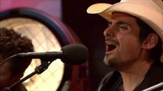 Video thumbnail of "BRAD PAISLEY - MONA LISA"