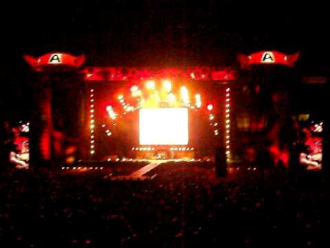 AC/DC - Highway to Hell (Black Ice Tour Live in Se...