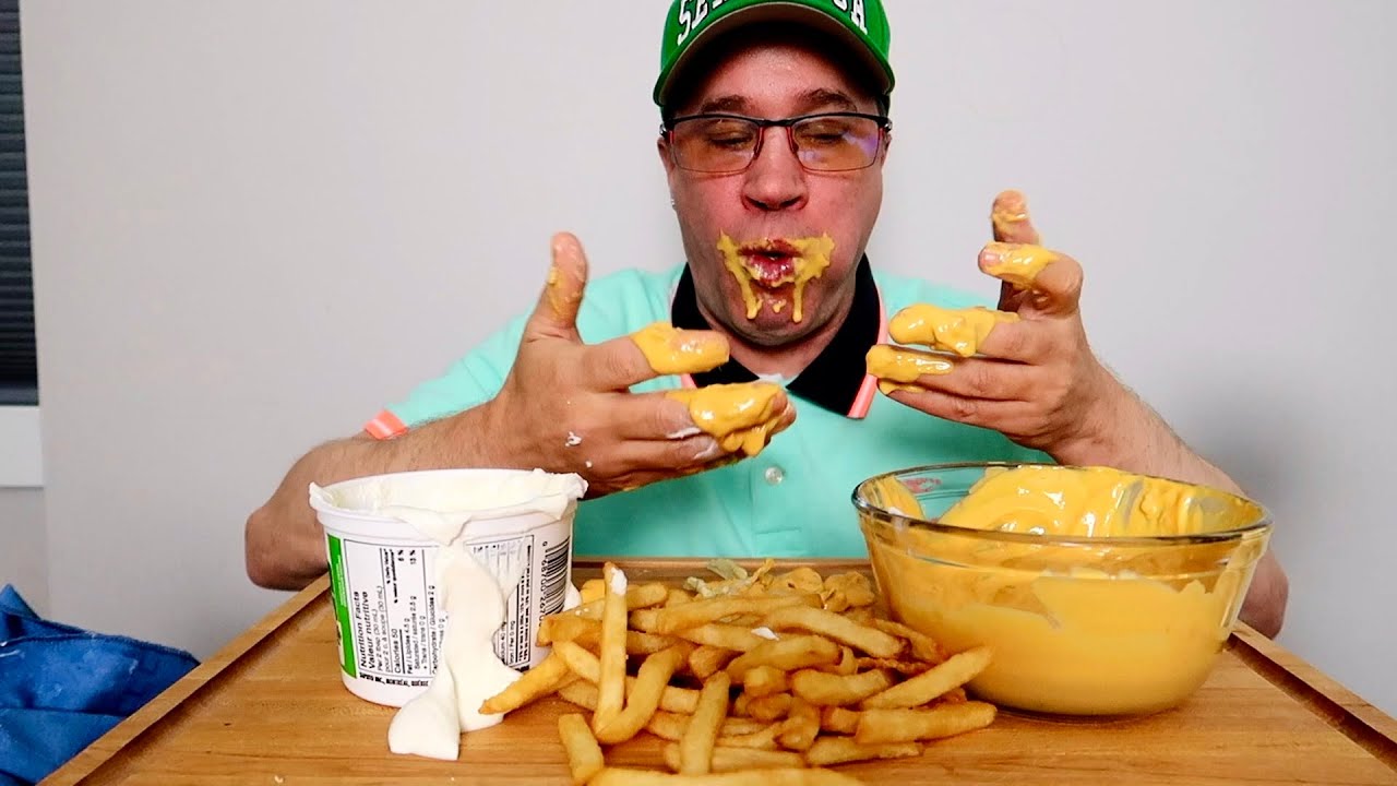 ASMR • The Fancy Induced Burger • Mukbang • Feast • Seanusca Food ! (  TRIGGER WARNING ) 